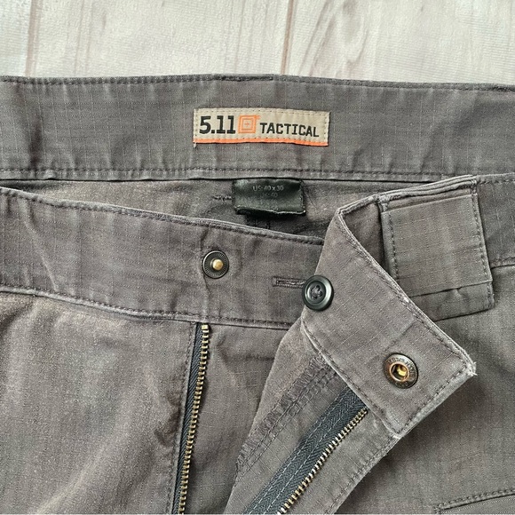 5.11 Tactical Stryke Pants Men's 40x30 Gray Flex-Tac Ripstop Cargo Straight Worn - Picture 11 of 16